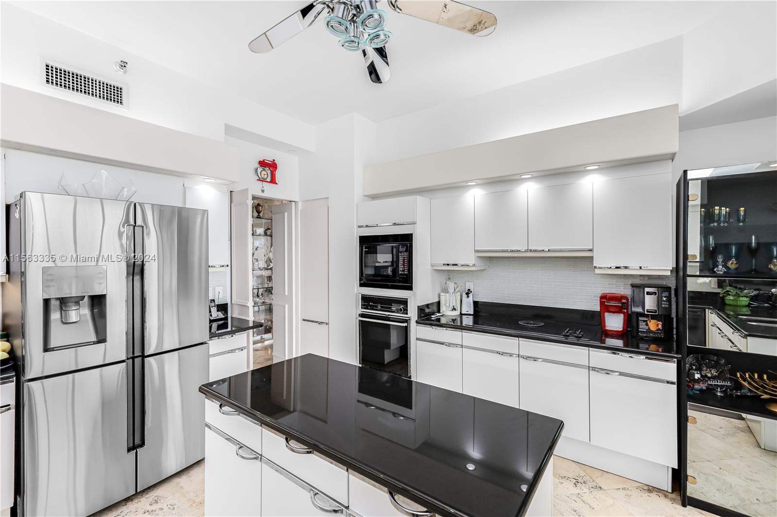 3801 NE 207th St TH4, Aventura, Florida 33180, 3 Bedrooms Bedrooms, ,2 BathroomsBathrooms,Residential,For Sale,3801 NE 207th St TH4,A11563335