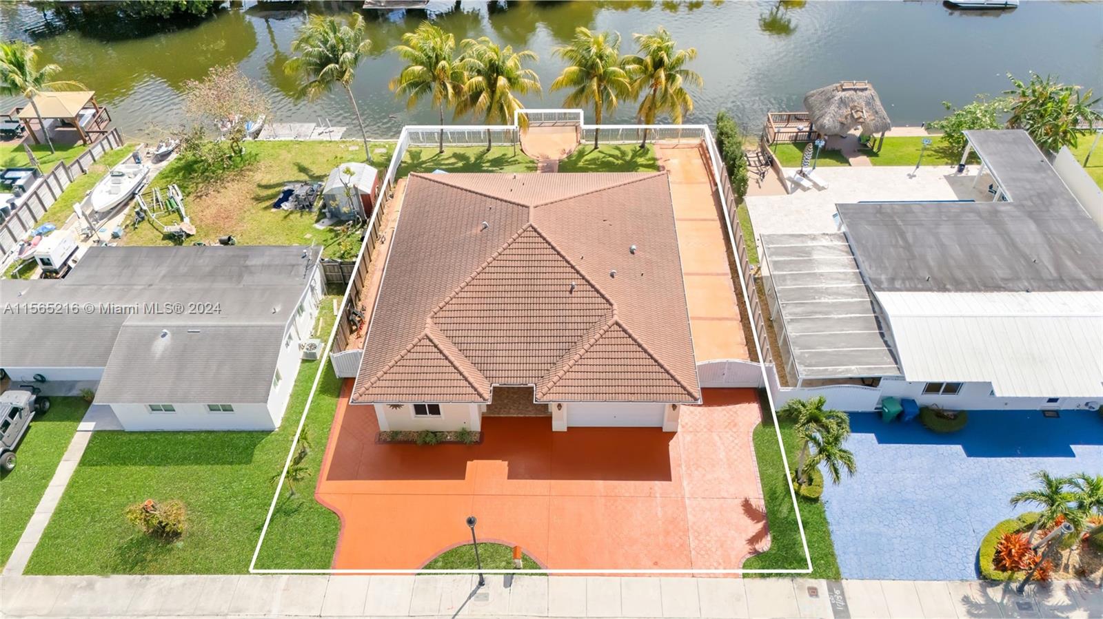 17205 NW 87th Ave, Hialeah, Florida 33015, 4 Bedrooms Bedrooms, ,2 BathroomsBathrooms,Residential,For Sale,17205 NW 87th Ave,A11565216