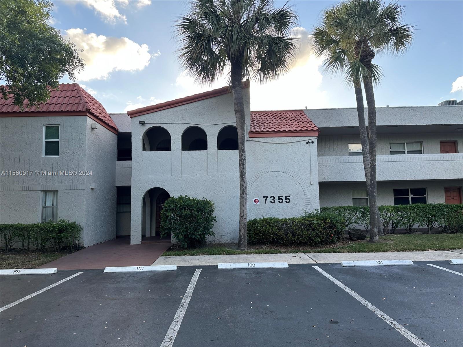 7355 Woodmont Ter 102, Tamarac, Florida 33321, 2 Bedrooms Bedrooms, ,2 BathroomsBathrooms,Residentiallease,For Rent,7355 Woodmont Ter 102,A11560017