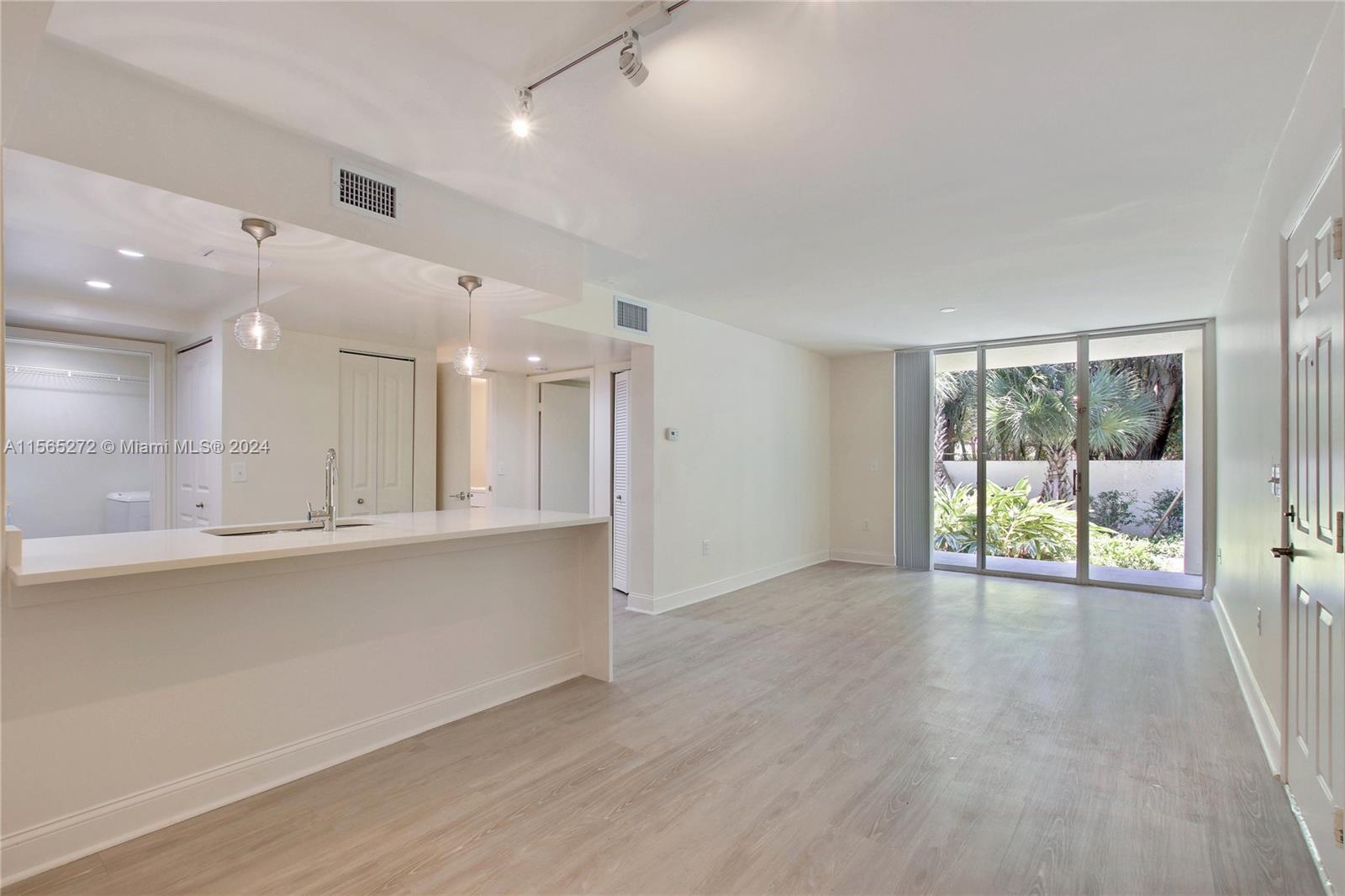 3605 NE 207th St 3106, Aventura, Florida 33180, 1 Bedroom Bedrooms, ,1 BathroomBathrooms,Residentiallease,For Rent,3605 NE 207th St 3106,A11565272