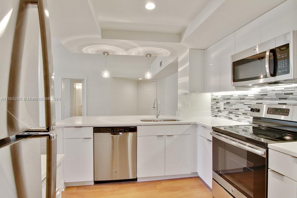 3605 NE 207th St 2108, Aventura, Florida 33180, 2 Bedrooms Bedrooms, ,2 BathroomsBathrooms,Residentiallease,For Rent,3605 NE 207th St 2108,A11565280