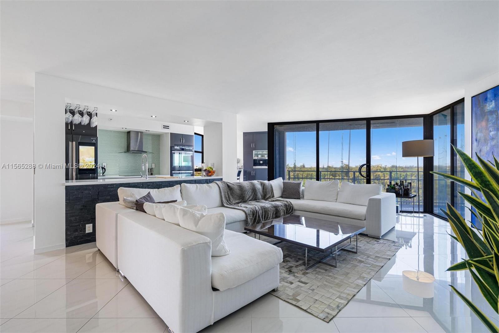 1000 Quayside Ter 711, Miami, Florida 33138, 2 Bedrooms Bedrooms, ,2 BathroomsBathrooms,Residential,For Sale,1000 Quayside Ter 711,A11565288