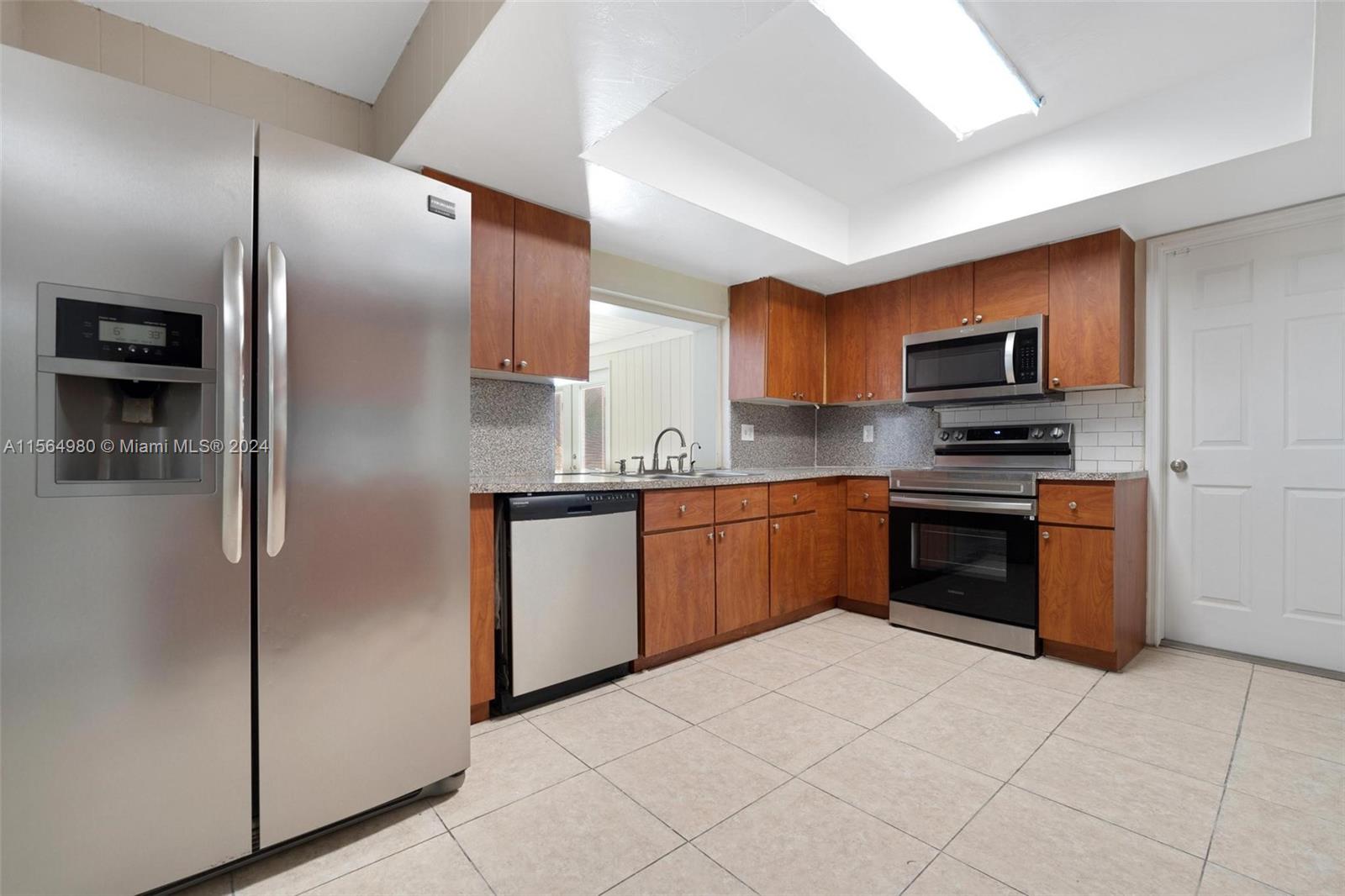 13950 Mustang Trl, Southwest Ranches, Florida 33330, 4 Bedrooms Bedrooms, ,2 BathroomsBathrooms,Residentiallease,For Rent,13950 Mustang Trl,A11564980