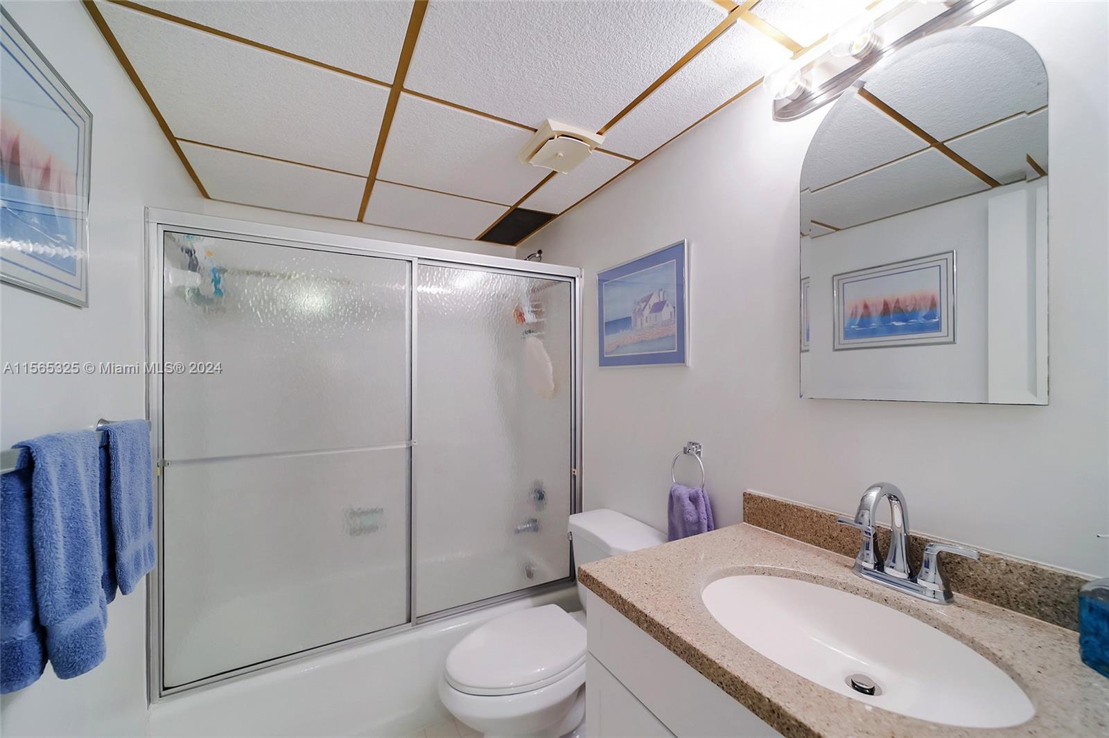 220 SW 9th Ave 206, Hallandale Beach, Florida 33009, 2 Bedrooms Bedrooms, ,2 BathroomsBathrooms,Residential,For Sale,220 SW 9th Ave 206,A11565325