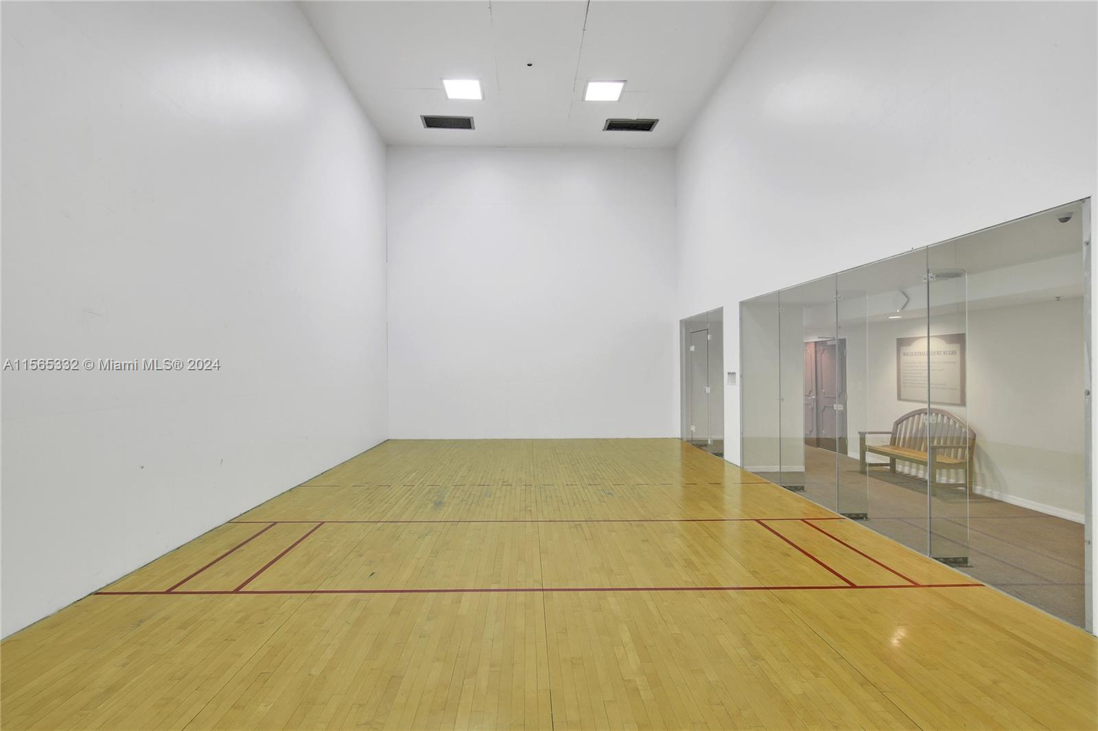 1111 Brickell Bay Dr 907, Miami, Florida 33131, 1 Bedroom Bedrooms, ,1 BathroomBathrooms,Residentiallease,For Rent,1111 Brickell Bay Dr 907,A11565332