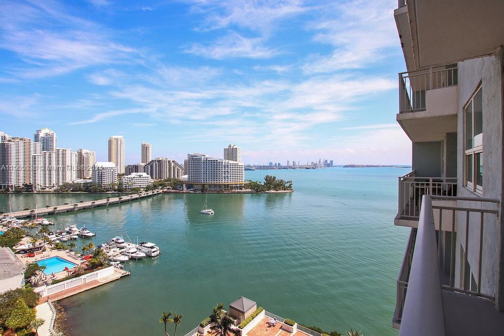 1111 Brickell Bay Dr 2104, Miami, Florida 33131, 1 Bedroom Bedrooms, ,1 BathroomBathrooms,Residentiallease,For Rent,1111 Brickell Bay Dr 2104,A11565338