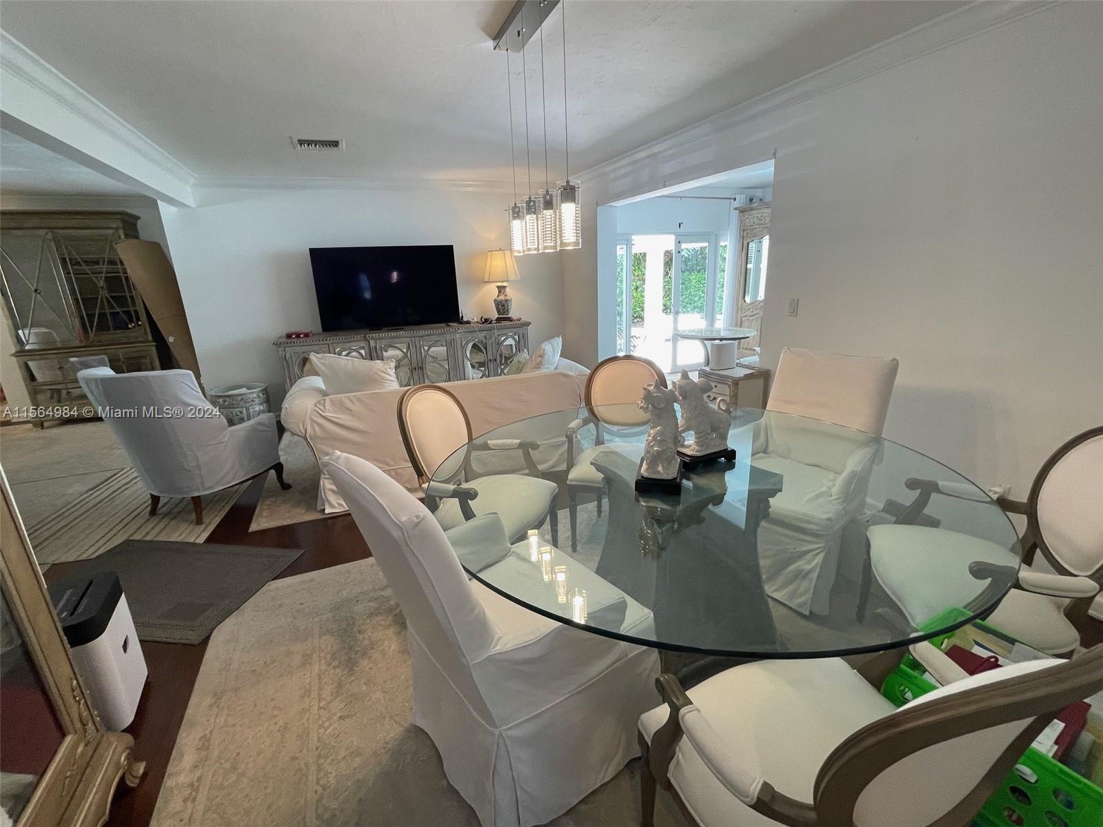 1420 Baracoa Ave, Coral Gables, Florida 33146, 3 Bedrooms Bedrooms, ,2 BathroomsBathrooms,Residentiallease,For Rent,1420 Baracoa Ave,A11564984