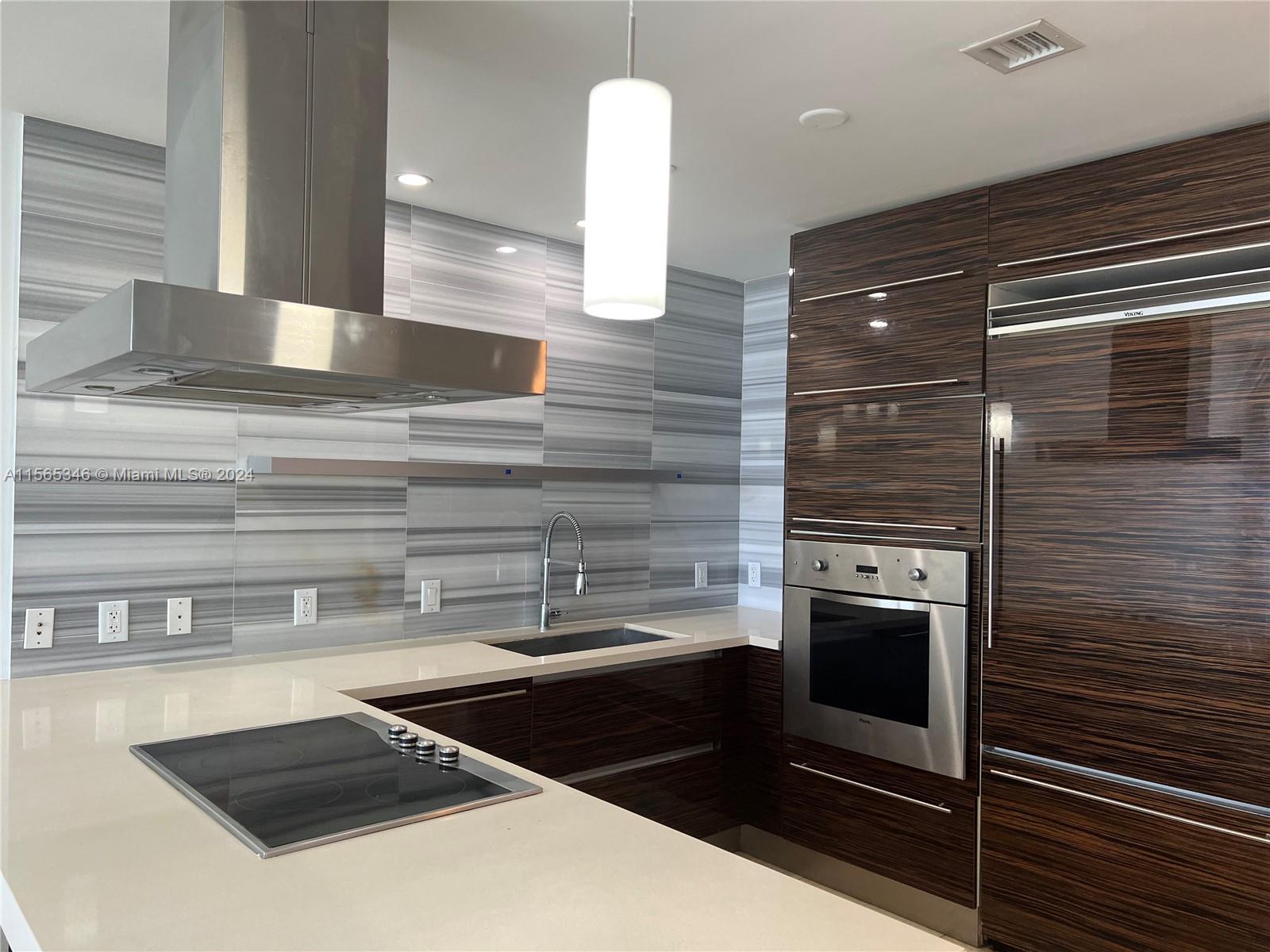 Miami, Florida 33132, 2 Bedrooms Bedrooms, ,2 BathroomsBathrooms,Residentiallease,For Rent,A11565346