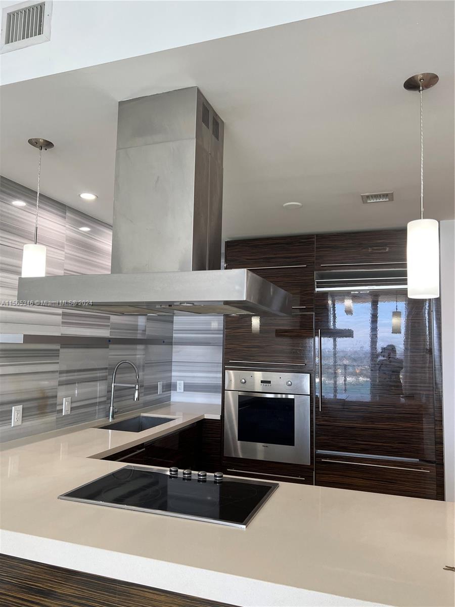 Miami, Florida 33132, 2 Bedrooms Bedrooms, ,2 BathroomsBathrooms,Residentiallease,For Rent,A11565346