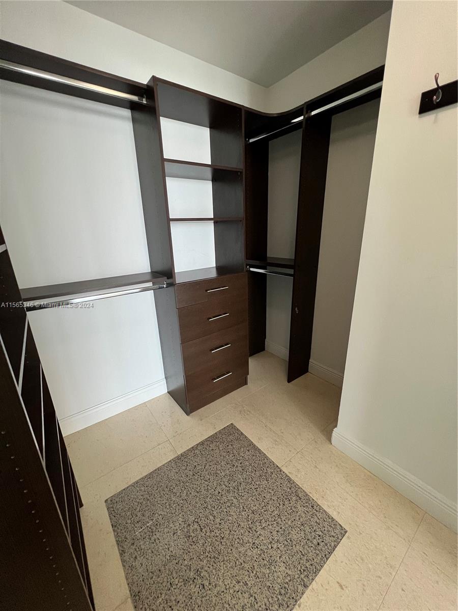 Miami, Florida 33132, 2 Bedrooms Bedrooms, ,2 BathroomsBathrooms,Residentiallease,For Rent,A11565346