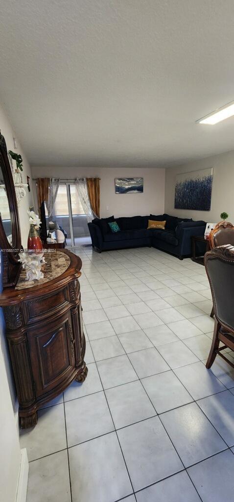 1810 W 56th St 3108, Hialeah, Florida 33012, 3 Bedrooms Bedrooms, ,2 BathroomsBathrooms,Residential,For Sale,1810 W 56th St 3108,A11565137