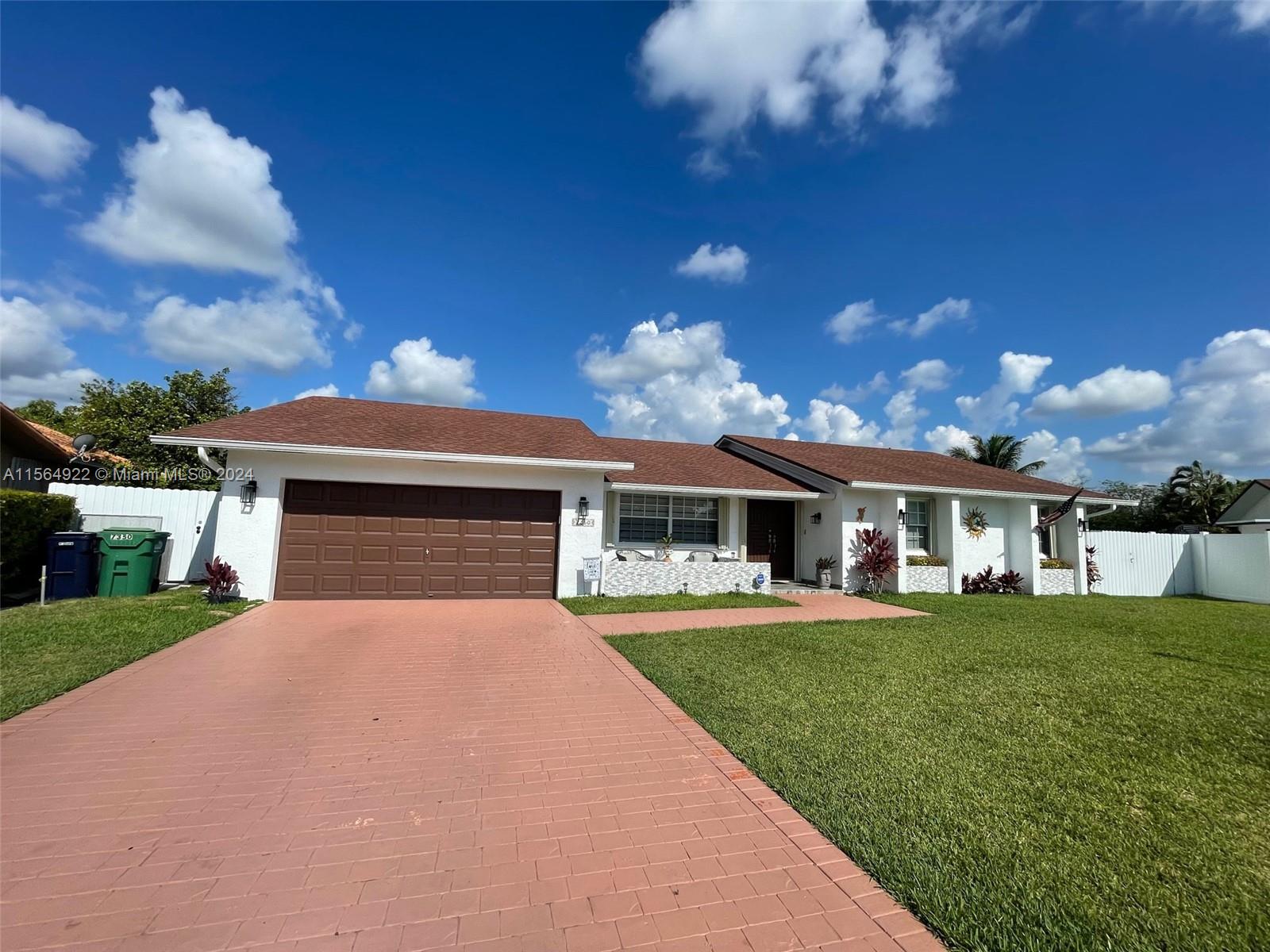 House for Sale in Miami, FL