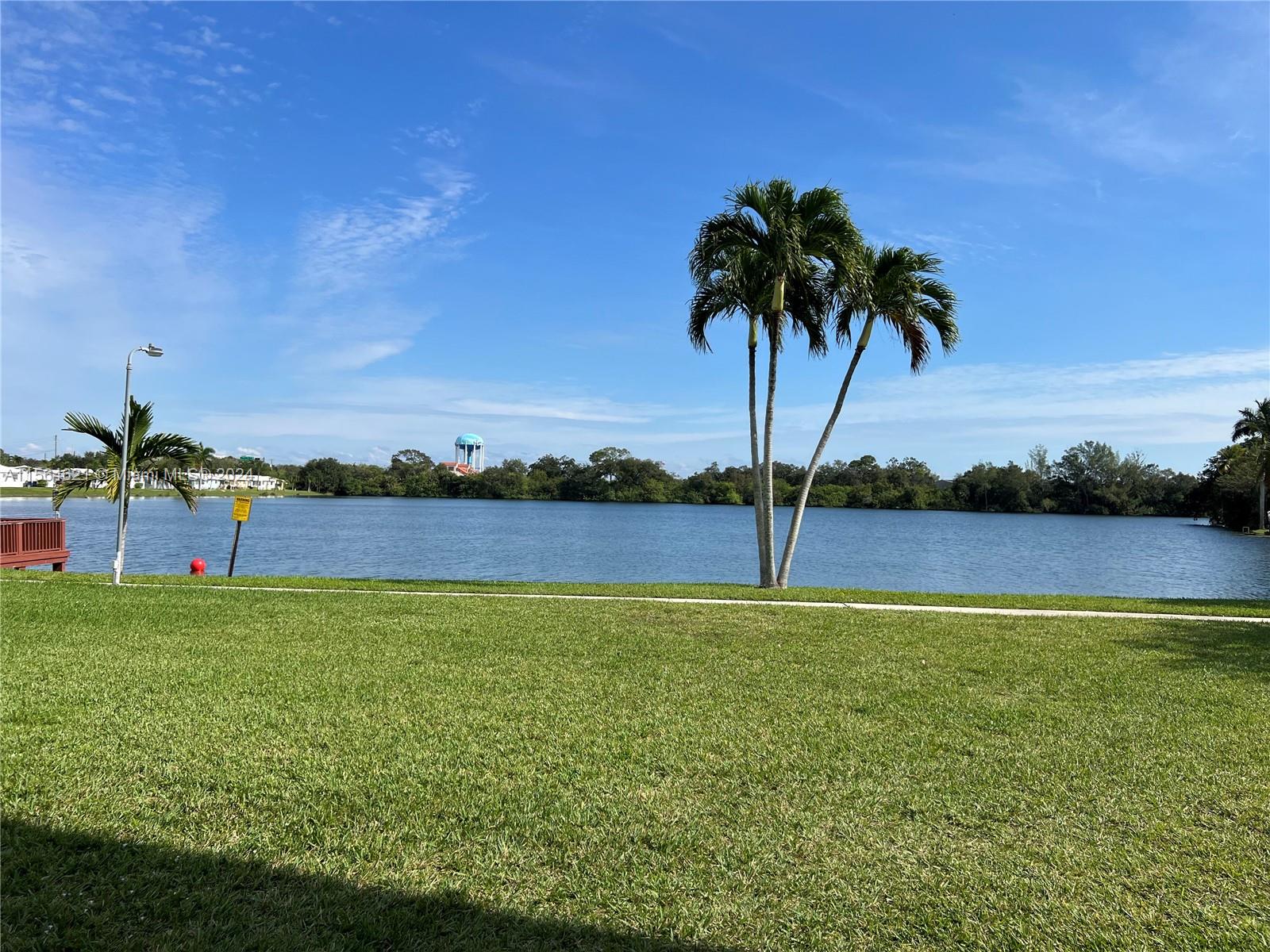 2200 Park Ln 109, Hollywood, Florida 33021, 1 Bedroom Bedrooms, ,1 BathroomBathrooms,Residential,For Sale,2200 Park Ln 109,A11564621