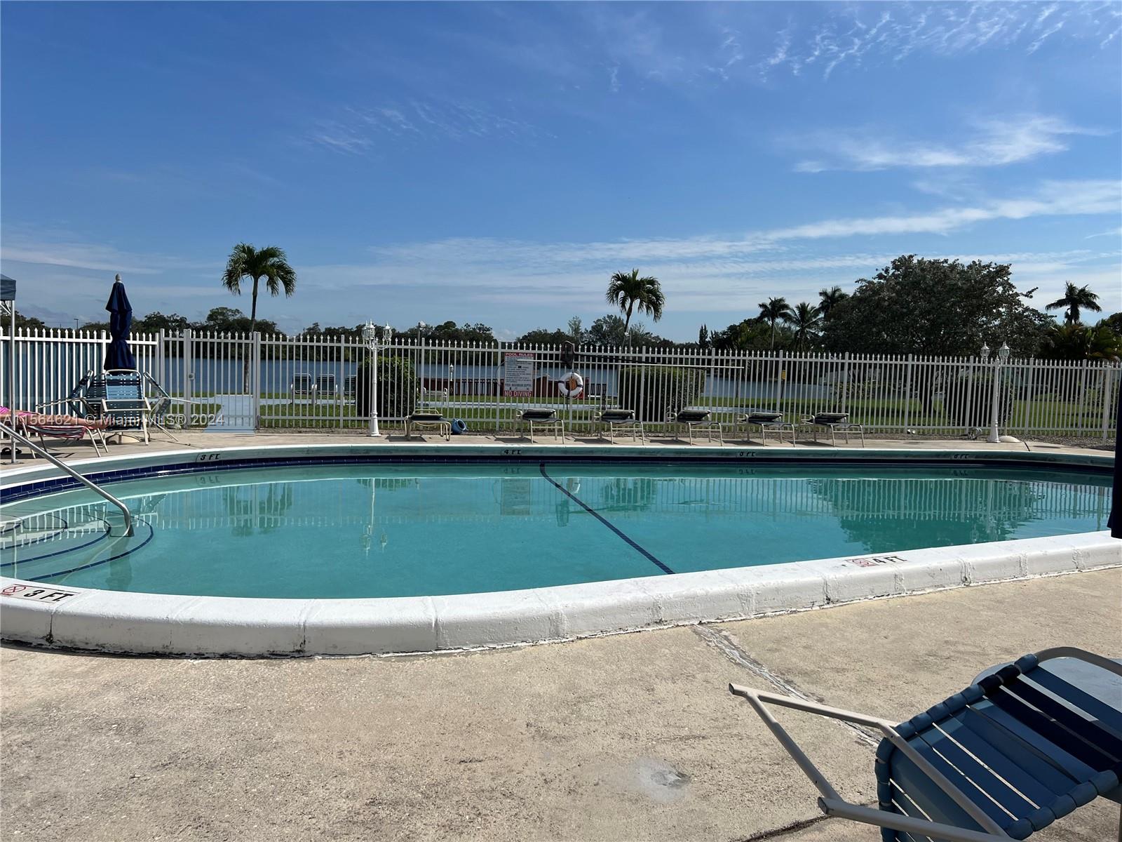 2200 Park Ln 109, Hollywood, Florida 33021, 1 Bedroom Bedrooms, ,1 BathroomBathrooms,Residential,For Sale,2200 Park Ln 109,A11564621
