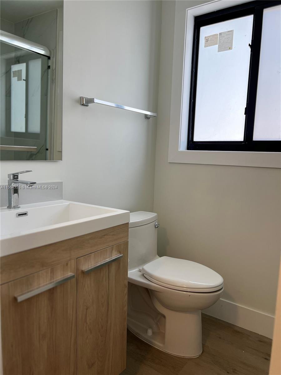 711 Beacom Blvd 8, Miami, Florida 33135, 2 Bedrooms Bedrooms, ,1 BathroomBathrooms,Residentiallease,For Rent,711 Beacom Blvd 8,A11564320