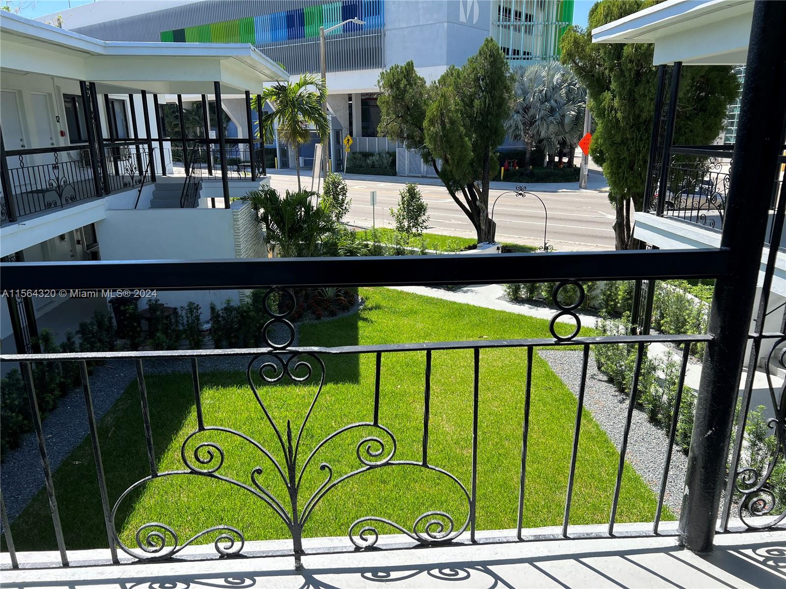 711 Beacom Blvd 8, Miami, Florida 33135, 2 Bedrooms Bedrooms, ,1 BathroomBathrooms,Residentiallease,For Rent,711 Beacom Blvd 8,A11564320