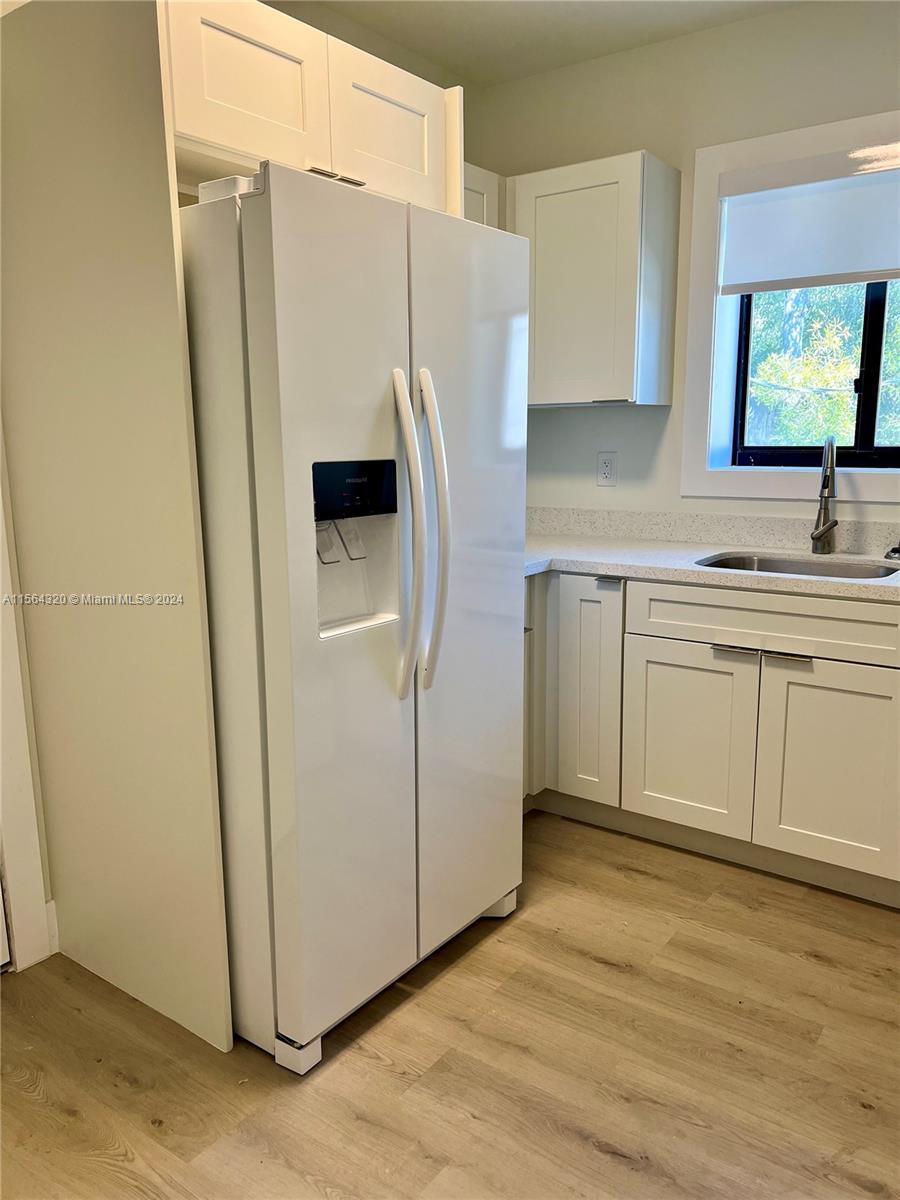 711 Beacom Blvd 8, Miami, Florida 33135, 2 Bedrooms Bedrooms, ,1 BathroomBathrooms,Residentiallease,For Rent,711 Beacom Blvd 8,A11564320