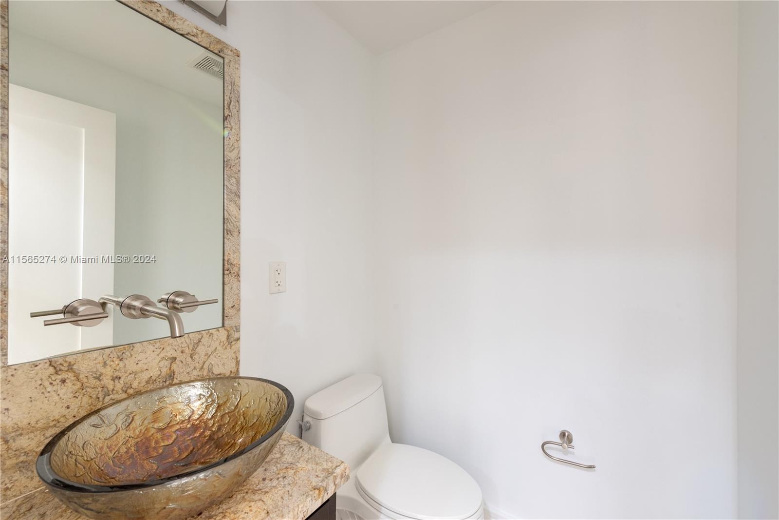 Guest Bath 1st Floor