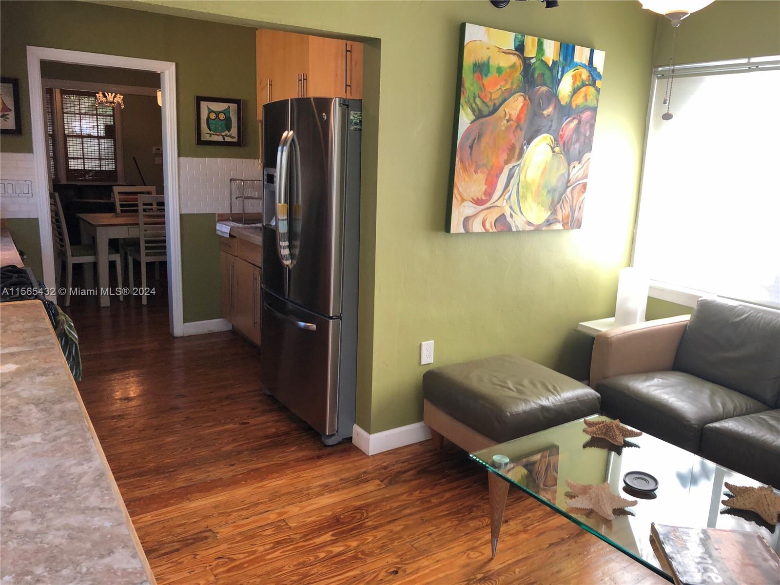 3760 SW 28th St 0, Miami, Florida 33134, 2 Bedrooms Bedrooms, ,1 BathroomBathrooms,Residentiallease,For Rent,3760 SW 28th St 0,A11565432