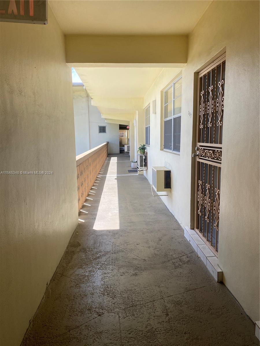 1395 NE 167th St 205, North Miami Beach, Florida 33162, 1 Bedroom Bedrooms, ,1 BathroomBathrooms,Residential,For Sale,1395 NE 167th St 205,A11565348