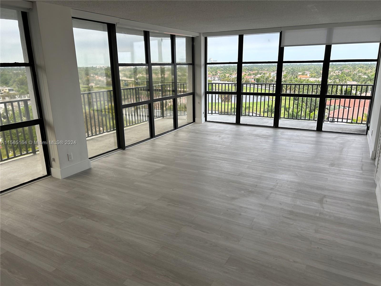 1000 Parkview Dr 909, Hallandale Beach, Florida 33009, 3 Bedrooms Bedrooms, ,2 BathroomsBathrooms,Residentiallease,For Rent,1000 Parkview Dr 909,A11565164