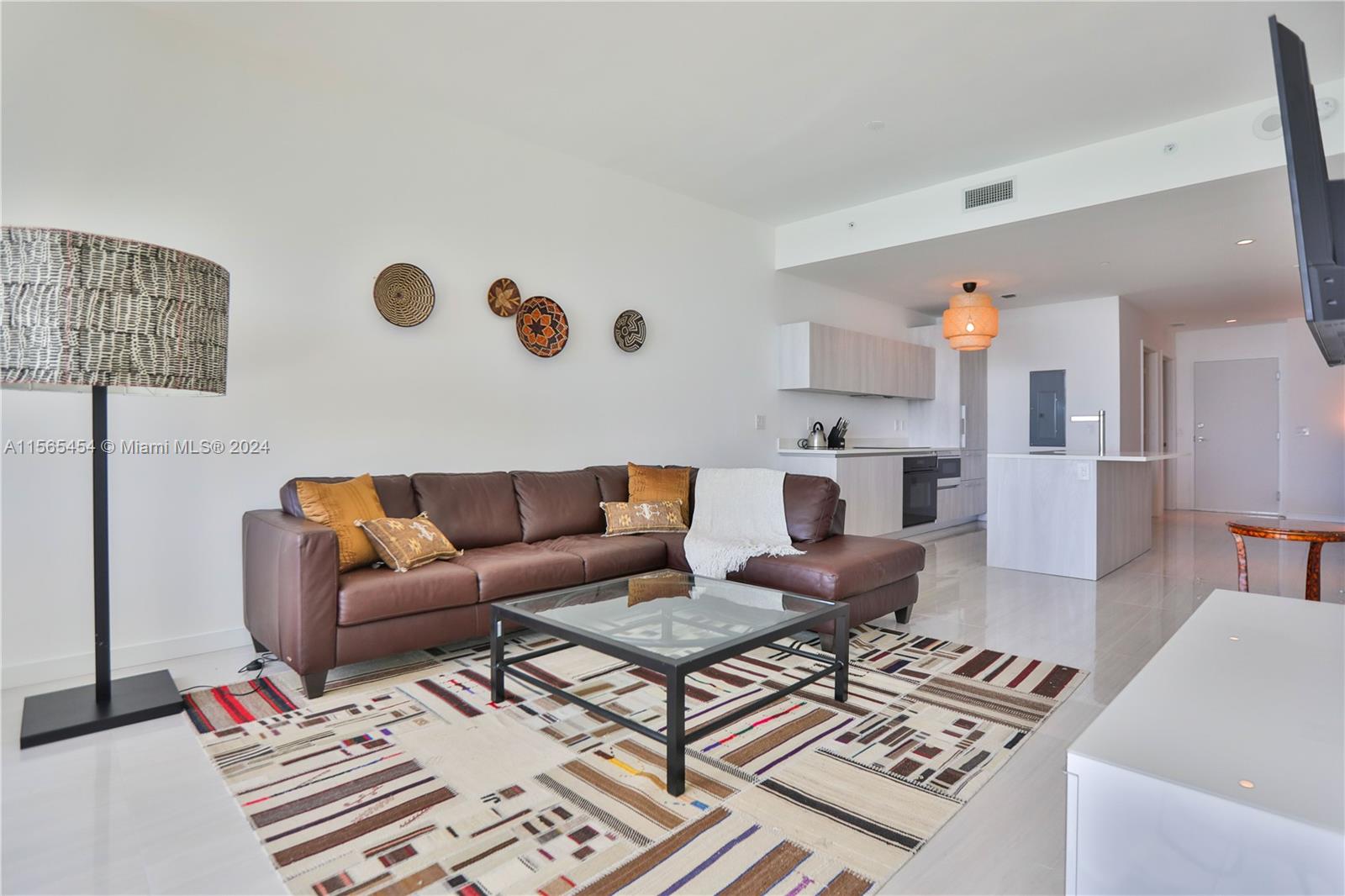 480 NE 31st St 706, Miami, Florida 33137, 2 Bedrooms Bedrooms, ,2 BathroomsBathrooms,Residentiallease,For Rent,480 NE 31st St 706,A11565454