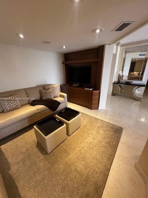 19355 Turnberry Way 23L, Aventura, Florida 33180, 2 Bedrooms Bedrooms, ,2 BathroomsBathrooms,Residential,For Sale,19355 Turnberry Way 23L,A11565374