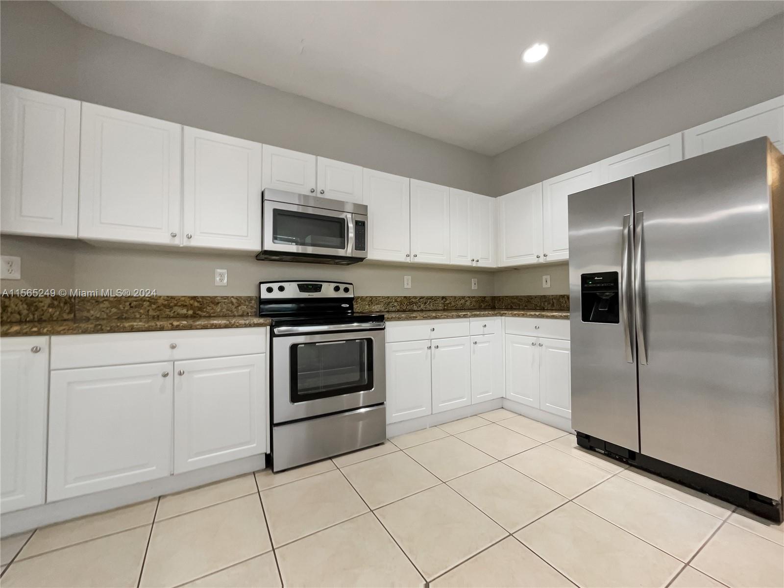 394 NE 36th Ave Rd, Homestead, Florida 33033, 5 Bedrooms Bedrooms, ,2 BathroomsBathrooms,Residential,For Sale,394 NE 36th Ave Rd,A11565249