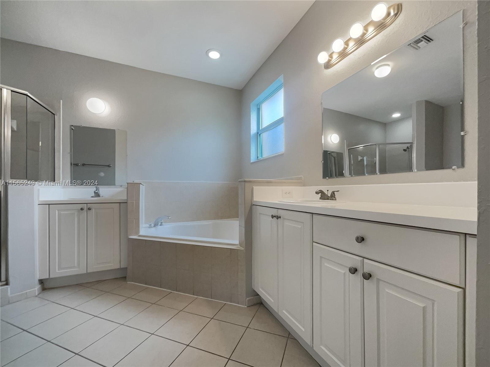 394 NE 36th Ave Rd, Homestead, Florida 33033, 5 Bedrooms Bedrooms, ,2 BathroomsBathrooms,Residential,For Sale,394 NE 36th Ave Rd,A11565249