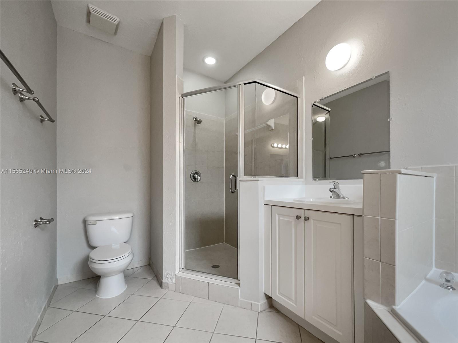 394 NE 36th Ave Rd, Homestead, Florida 33033, 5 Bedrooms Bedrooms, ,2 BathroomsBathrooms,Residential,For Sale,394 NE 36th Ave Rd,A11565249