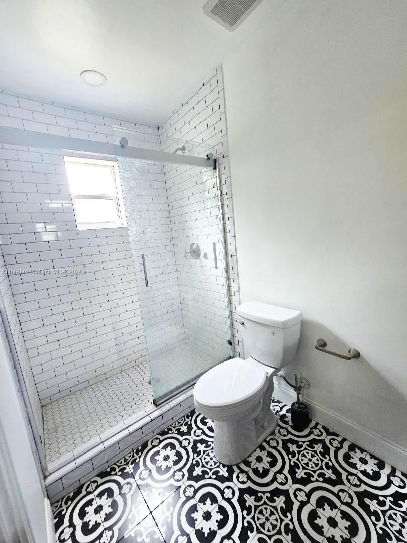 311 S 24th Ave, Hollywood, Florida 33020, 3 Bedrooms Bedrooms, ,2 BathroomsBathrooms,Residentiallease,For Rent,311 S 24th Ave,A11564657