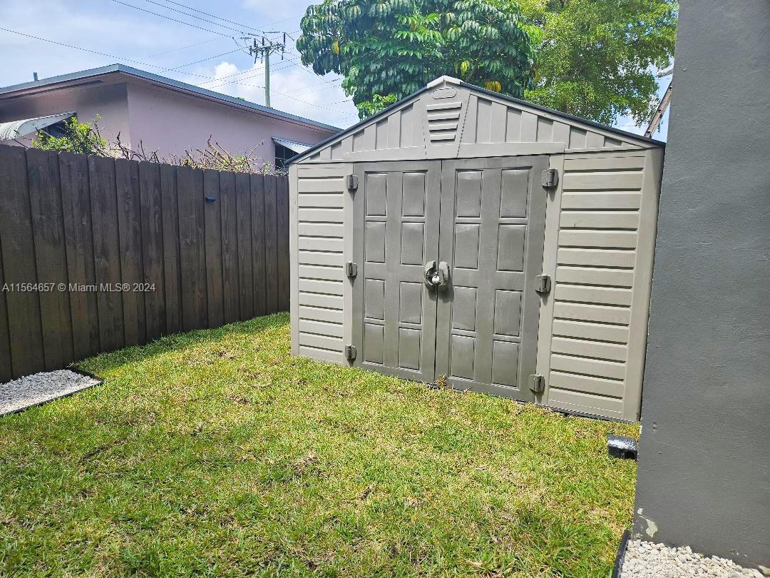 311 S 24th Ave, Hollywood, Florida 33020, 3 Bedrooms Bedrooms, ,2 BathroomsBathrooms,Residentiallease,For Rent,311 S 24th Ave,A11564657