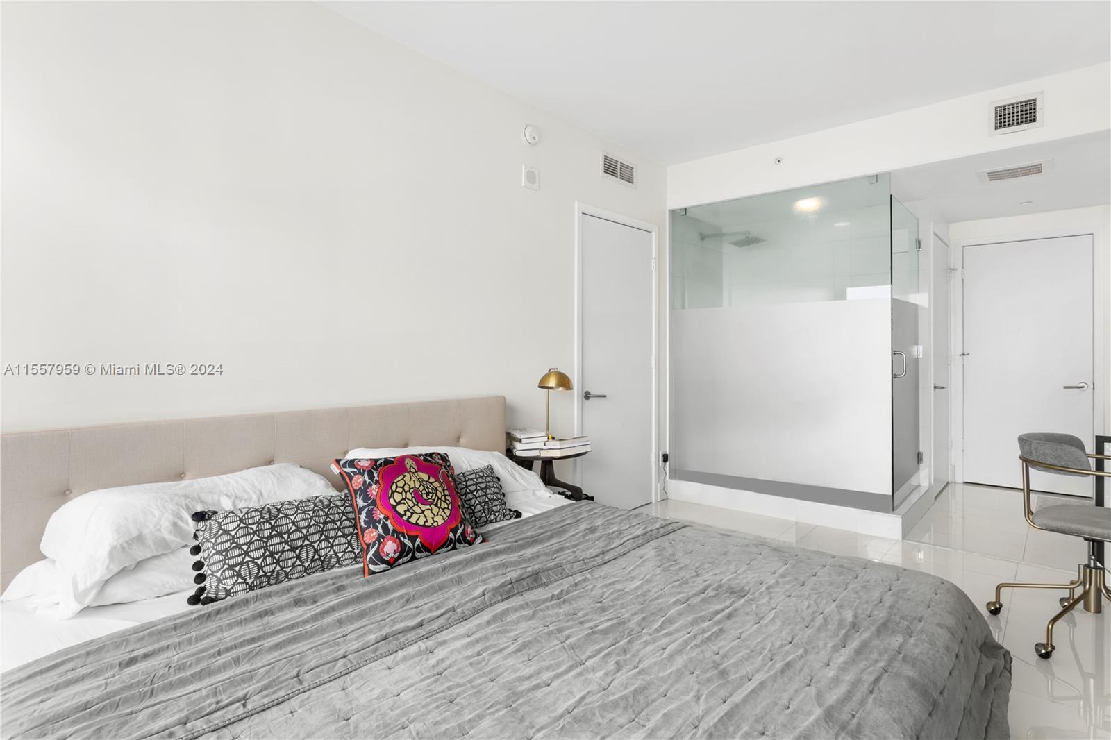 460 NE 28th St 605, Miami, Florida 33137, 2 Bedrooms Bedrooms, ,2 BathroomsBathrooms,Residential,For Sale,460 NE 28th St 605,A11557959