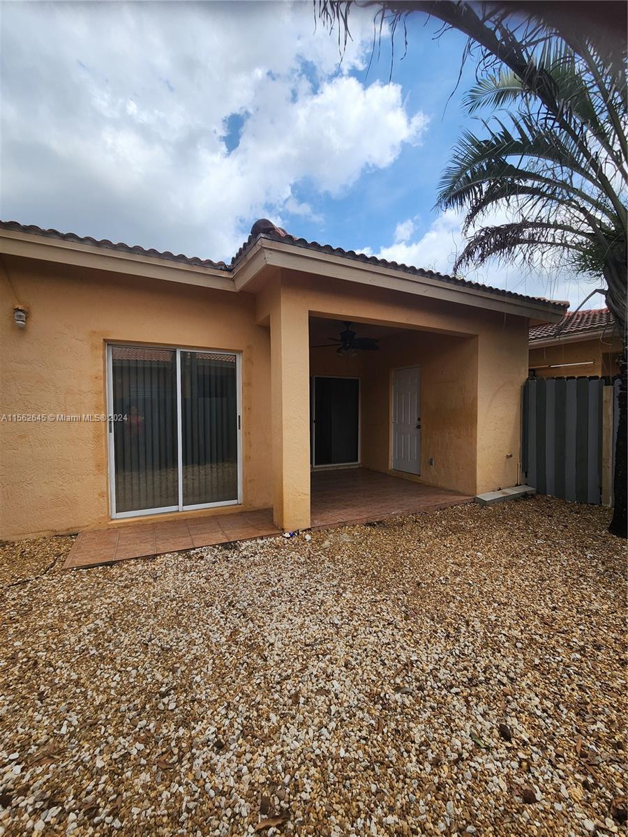 8118 NW 200th St, Hialeah, Florida 33015, 3 Bedrooms Bedrooms, ,2 BathroomsBathrooms,Residentiallease,For Rent,8118 NW 200th St,A11562645