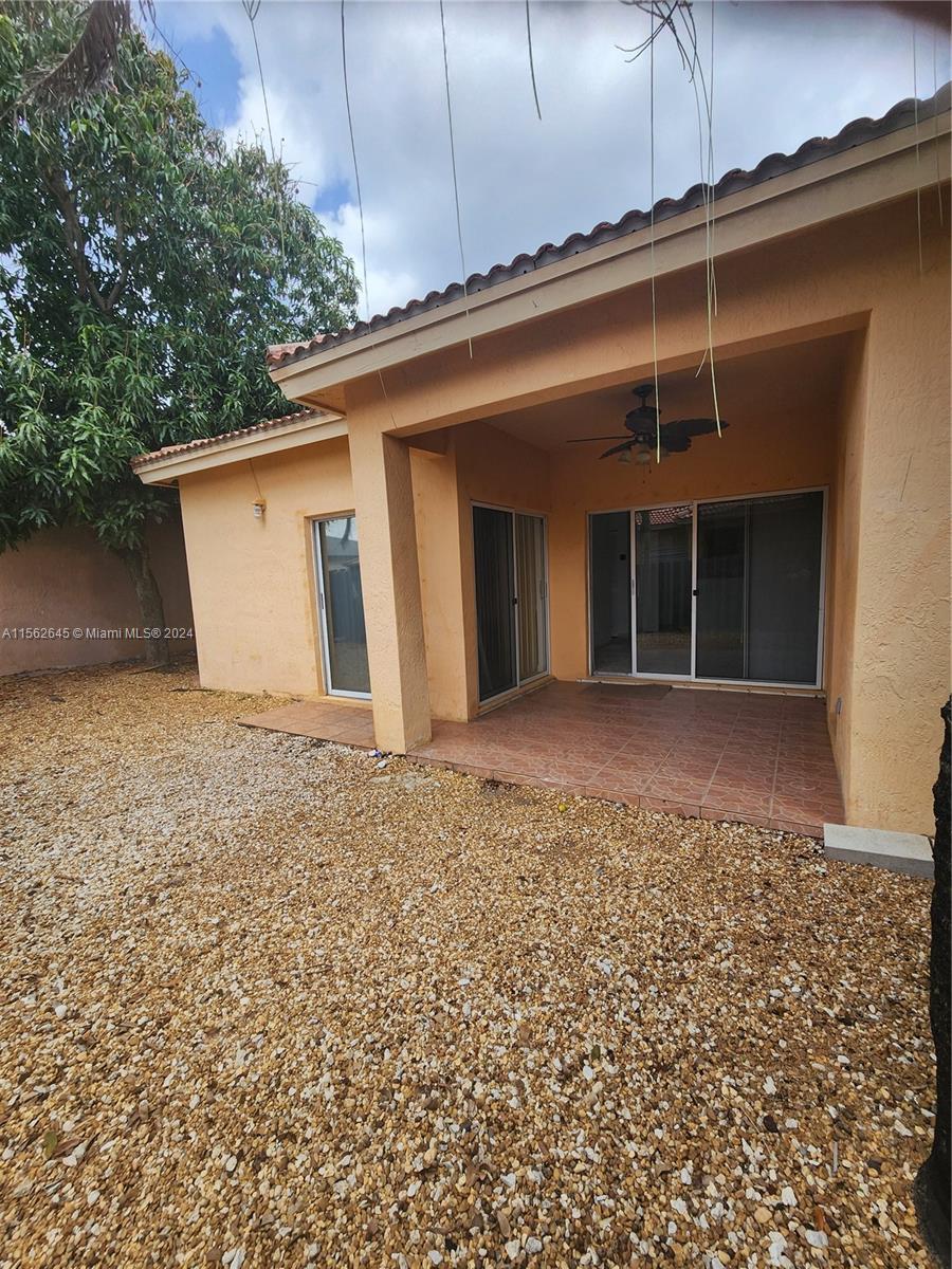 8118 NW 200th St, Hialeah, Florida 33015, 3 Bedrooms Bedrooms, ,2 BathroomsBathrooms,Residentiallease,For Rent,8118 NW 200th St,A11562645