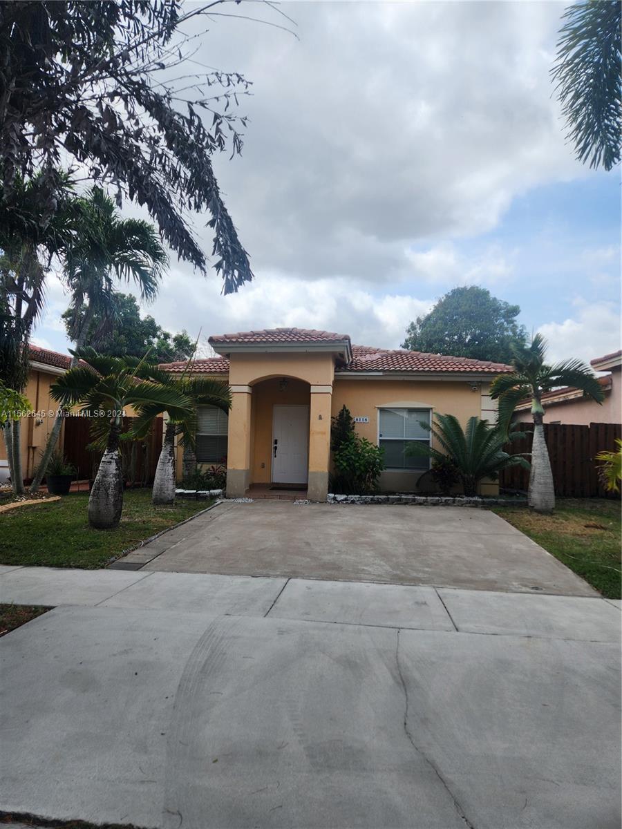 8118 NW 200th St, Hialeah, Florida 33015, 3 Bedrooms Bedrooms, ,2 BathroomsBathrooms,Residentiallease,For Rent,8118 NW 200th St,A11562645