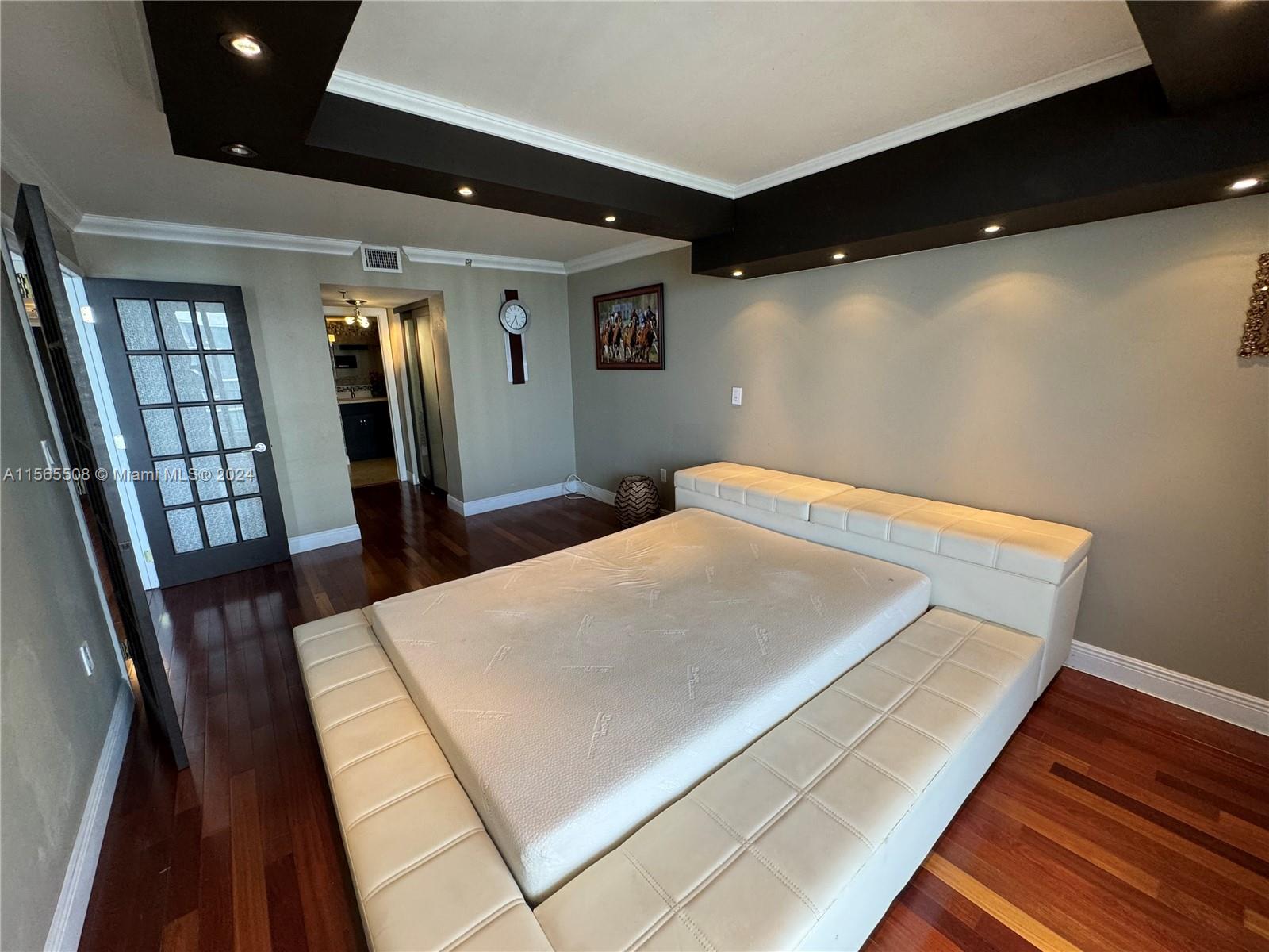 555 NE 15th St 32F, Miami, Florida 33132, 1 Bedroom Bedrooms, ,1 BathroomBathrooms,Residentiallease,For Rent,555 NE 15th St 32F,A11565508