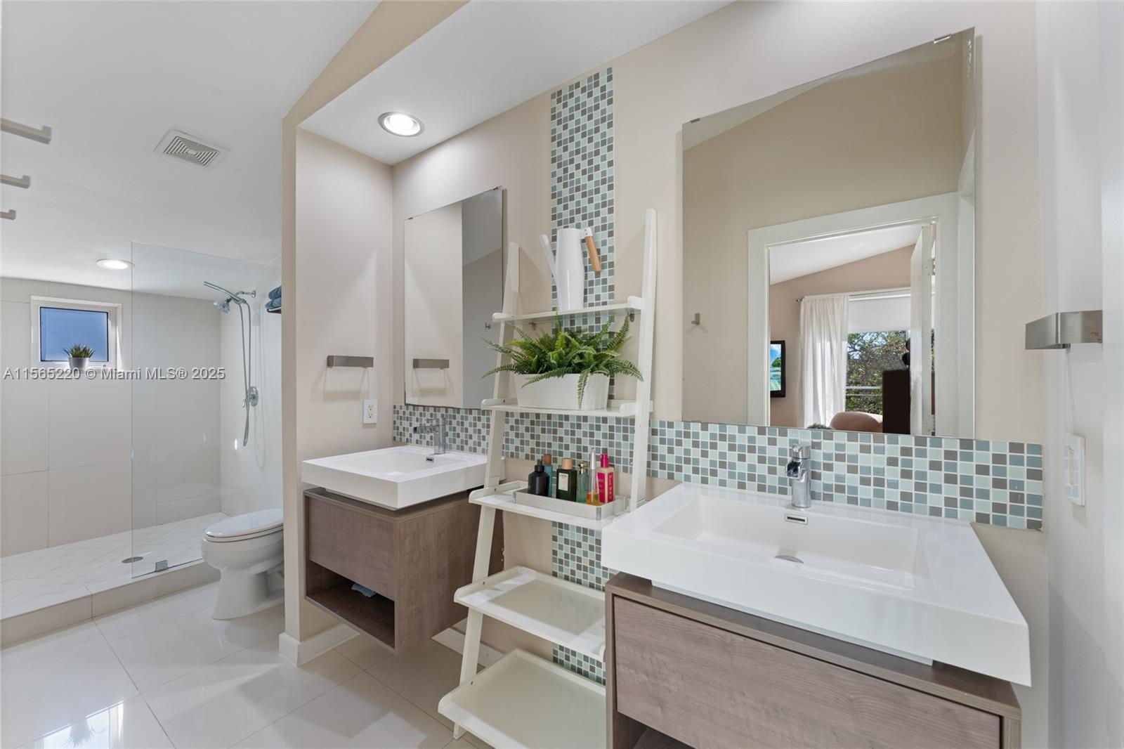 1884 SW 17th St, Miami, Florida 33145, 4 Bedrooms Bedrooms, ,3 BathroomsBathrooms,Residential,For Sale,1884 SW 17th St,A11565220