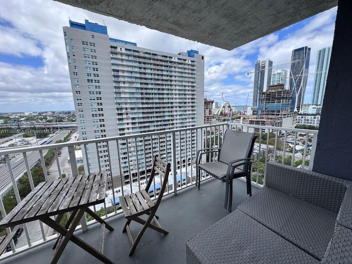 850 N Miami Ave W-2108, Miami, Florida 33132, 2 Bedrooms Bedrooms, ,2 BathroomsBathrooms,Residentiallease,For Rent,850 N Miami Ave W-2108,A11565551