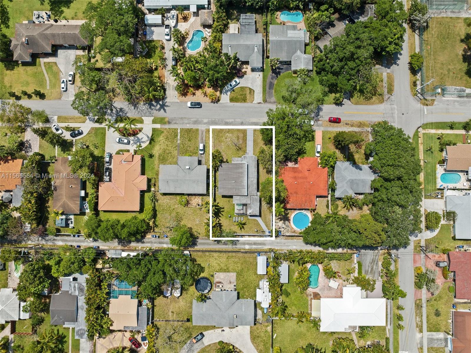 2631 Roosevelt St, Hollywood, Florida 33020, 3 Bedrooms Bedrooms, ,2 BathroomsBathrooms,Residential,For Sale,2631 Roosevelt St,A11565584