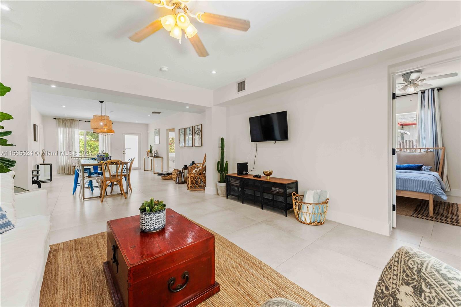 38 NE 50th St, Miami, Florida 33137, 4 Bedrooms Bedrooms, ,3 BathroomsBathrooms,Residentiallease,For Rent,38 NE 50th St,A11565524