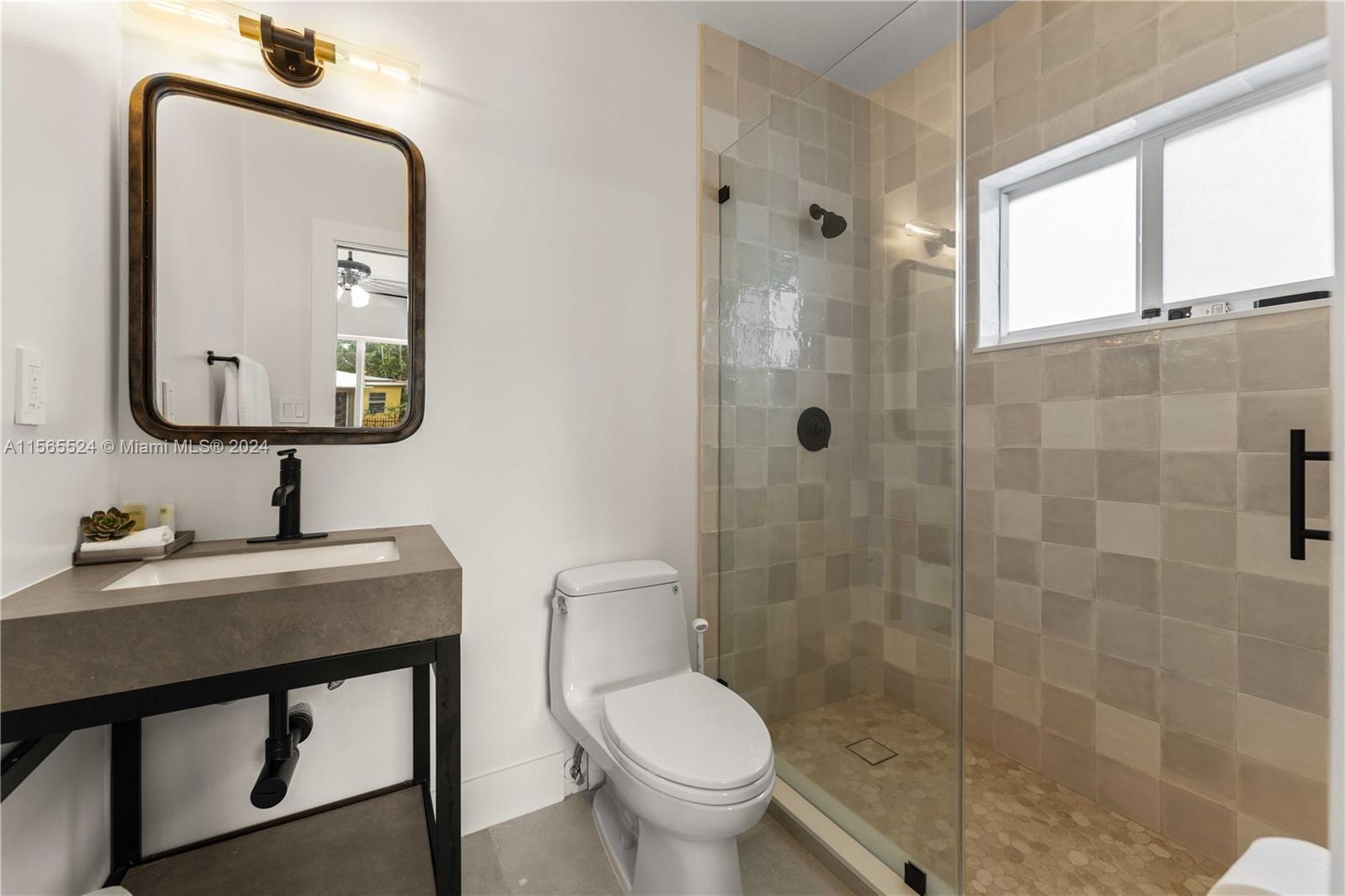 38 NE 50th St, Miami, Florida 33137, 4 Bedrooms Bedrooms, ,3 BathroomsBathrooms,Residentiallease,For Rent,38 NE 50th St,A11565524