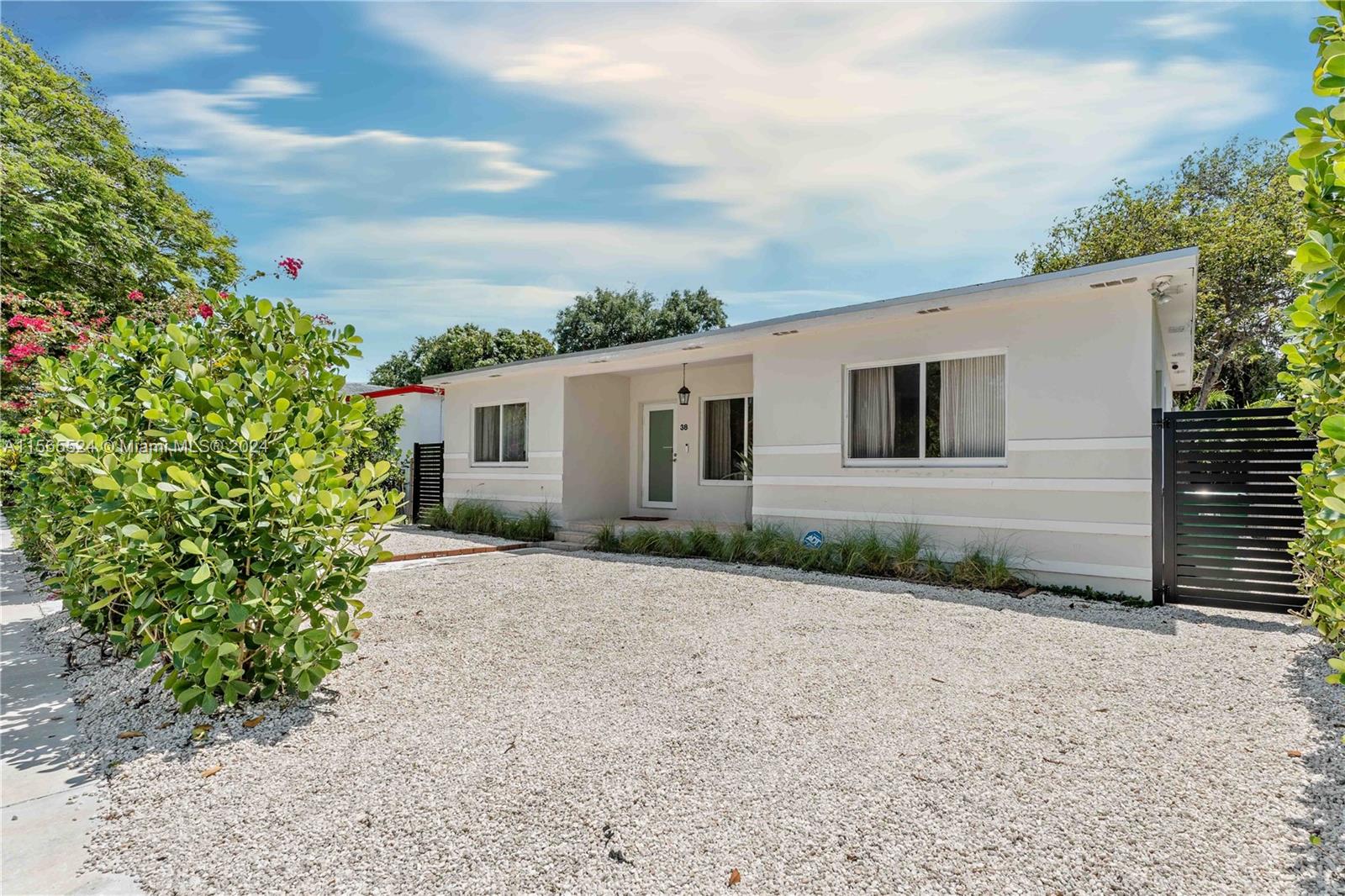 38 NE 50th St, Miami, Florida 33137, 4 Bedrooms Bedrooms, ,3 BathroomsBathrooms,Residentiallease,For Rent,38 NE 50th St,A11565524