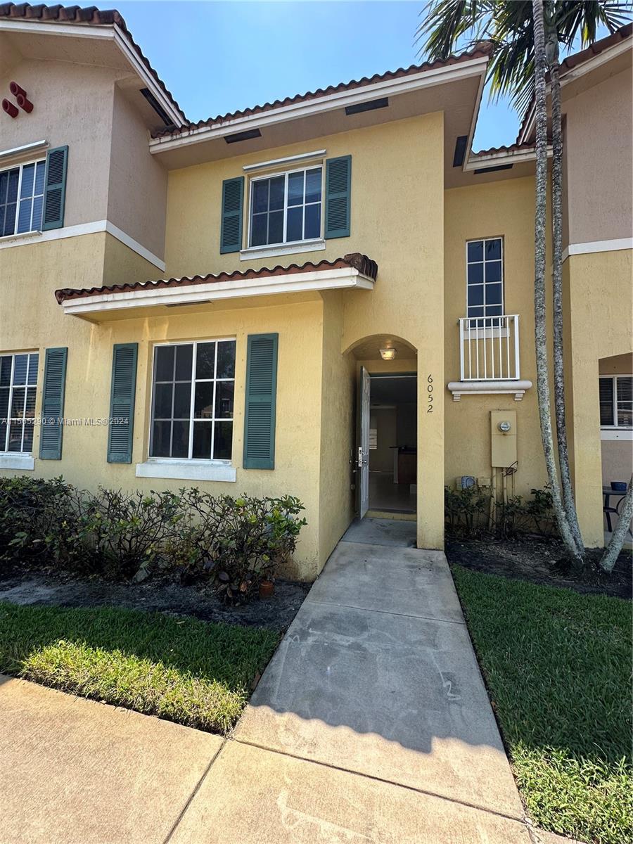 6052 SW 19th Ct, North Lauderdale, Florida 33068, 3 Bedrooms Bedrooms, ,3 BathroomsBathrooms,Residentiallease,For Rent,6052 SW 19th Ct,A11565290