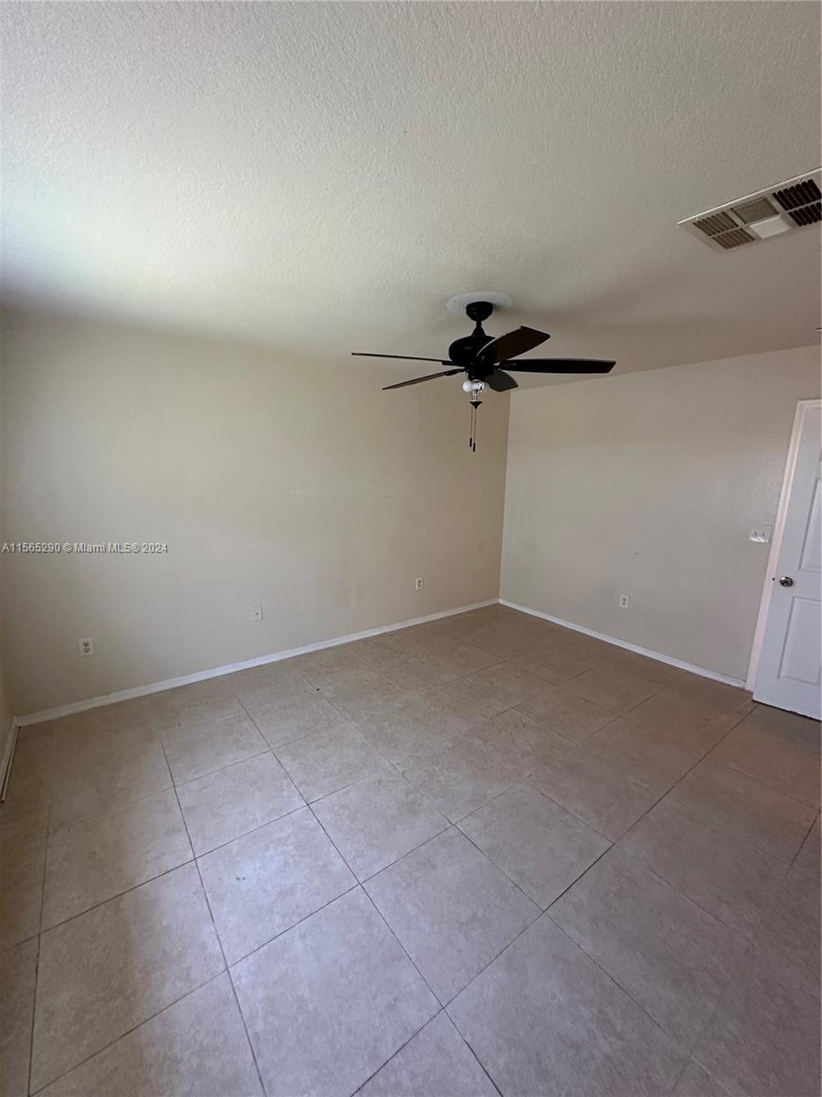 6052 SW 19th Ct, North Lauderdale, Florida 33068, 3 Bedrooms Bedrooms, ,3 BathroomsBathrooms,Residentiallease,For Rent,6052 SW 19th Ct,A11565290