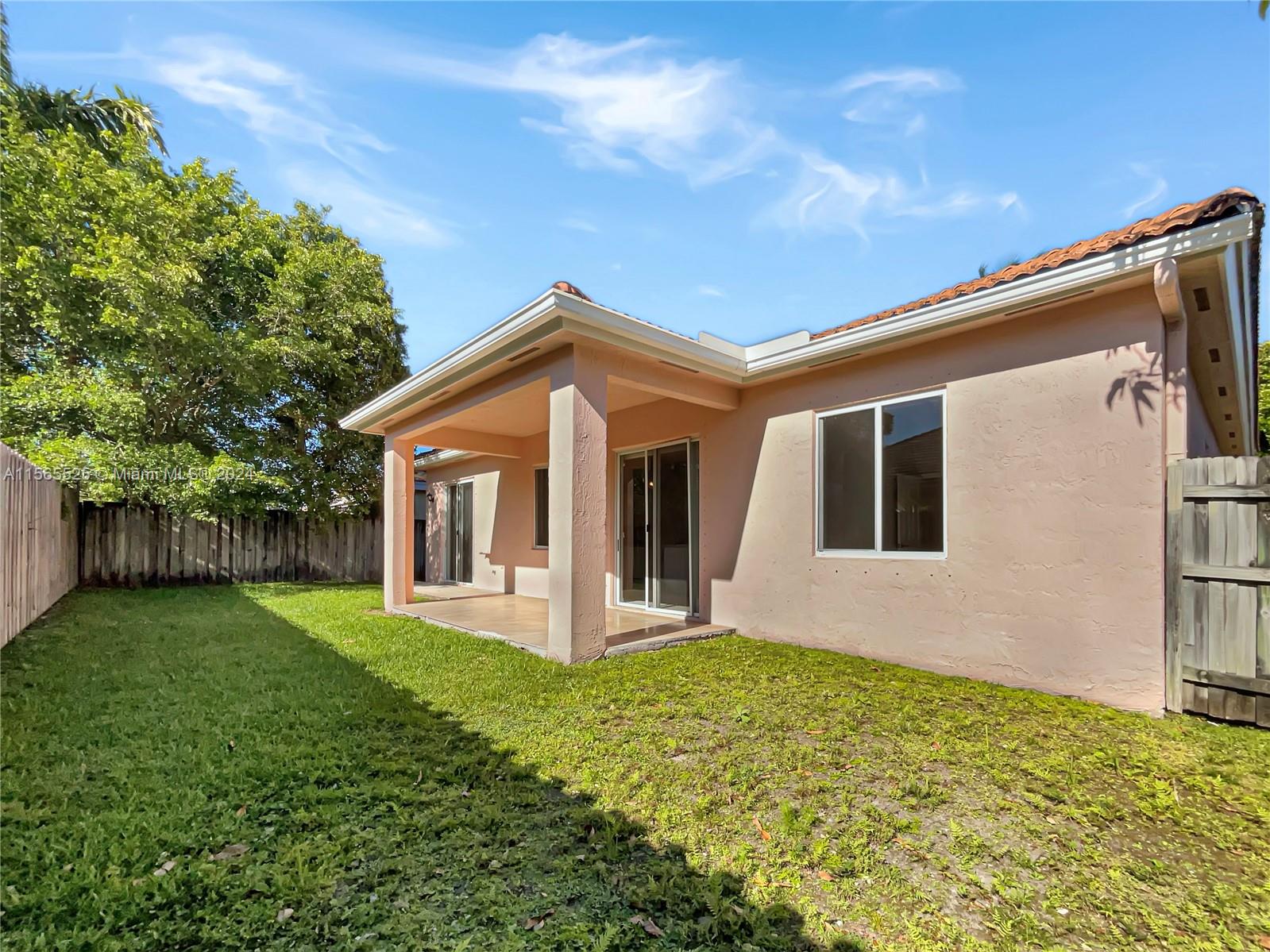 670 SE 29th Dr, Homestead, Florida 33033, 3 Bedrooms Bedrooms, ,2 BathroomsBathrooms,Residential,For Sale,670 SE 29th Dr,A11565525