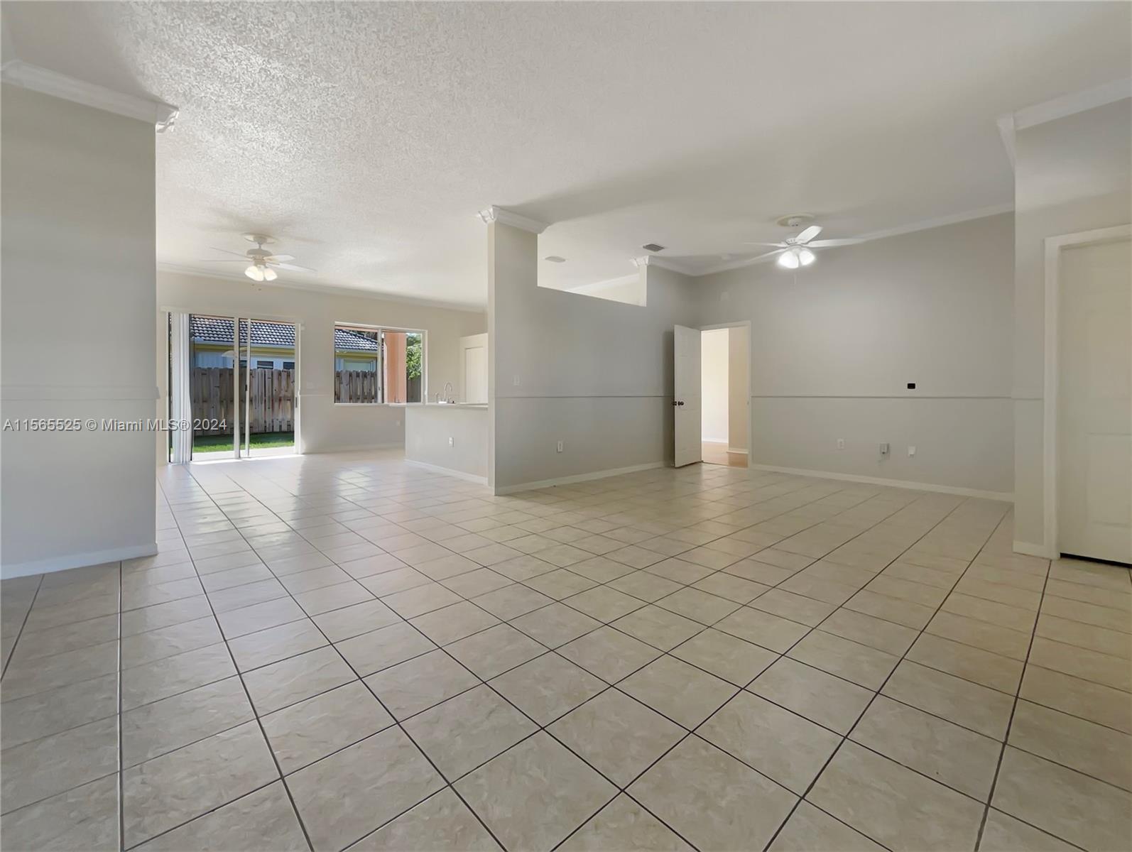 670 SE 29th Dr, Homestead, Florida 33033, 3 Bedrooms Bedrooms, ,2 BathroomsBathrooms,Residential,For Sale,670 SE 29th Dr,A11565525