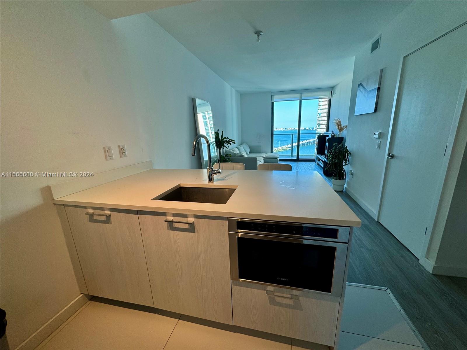 501 NE 31st St 2903, Miami, Florida 33137, 1 Bedroom Bedrooms, ,2 BathroomsBathrooms,Residentiallease,For Rent,501 NE 31st St 2903,A11565608