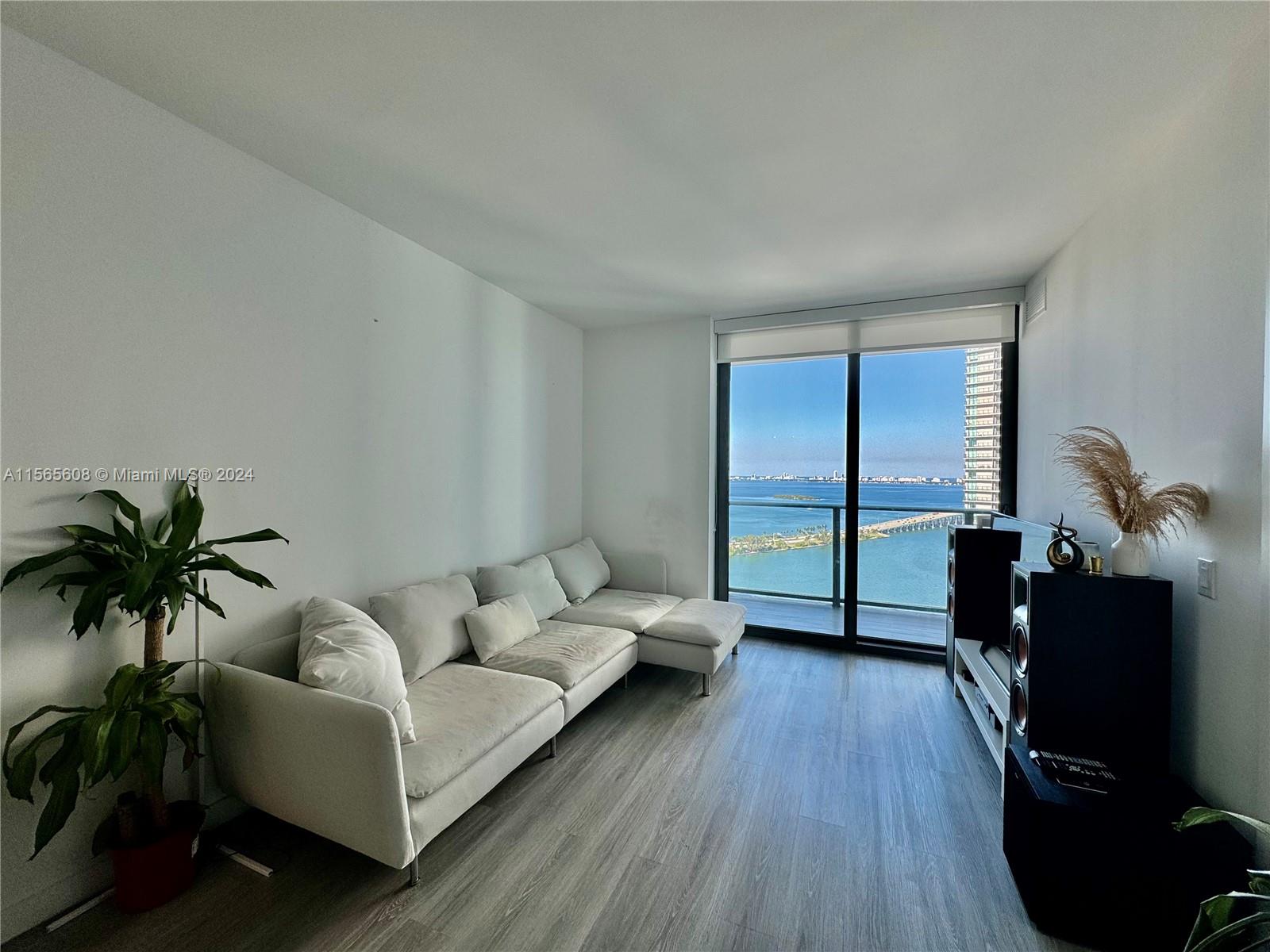 501 NE 31st St 2903, Miami, Florida 33137, 1 Bedroom Bedrooms, ,2 BathroomsBathrooms,Residentiallease,For Rent,501 NE 31st St 2903,A11565608