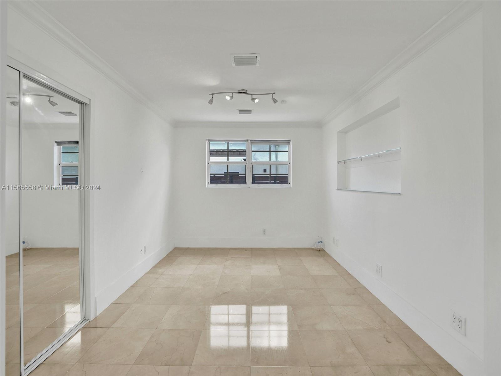 21010 NE 25th ct, North Miami Beach, Florida 33180, 5 Bedrooms Bedrooms, ,3 BathroomsBathrooms,Residentiallease,For Rent,21010 NE 25th ct,A11565558